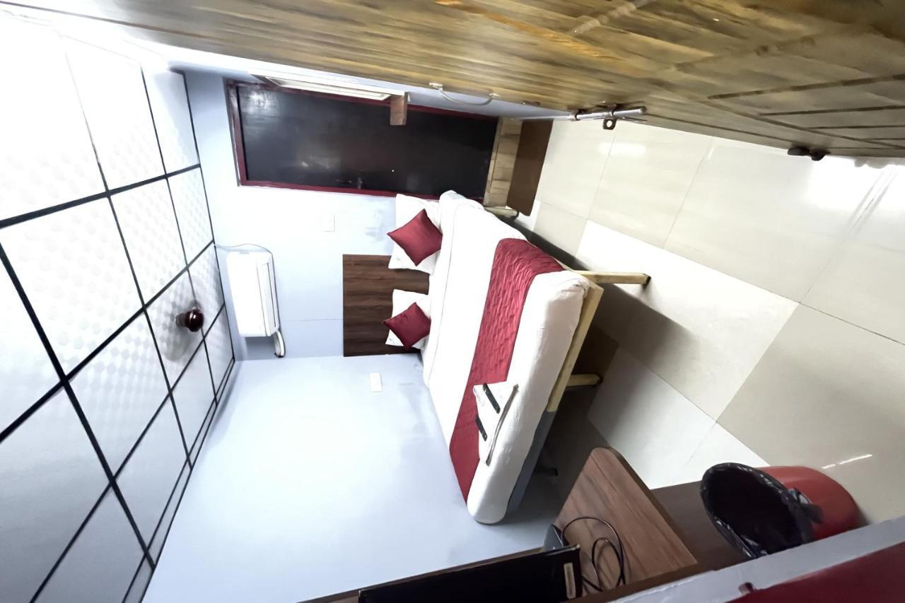 Skyry Hotel Iyyapanthangal Chennai Zewnętrze zdjęcie