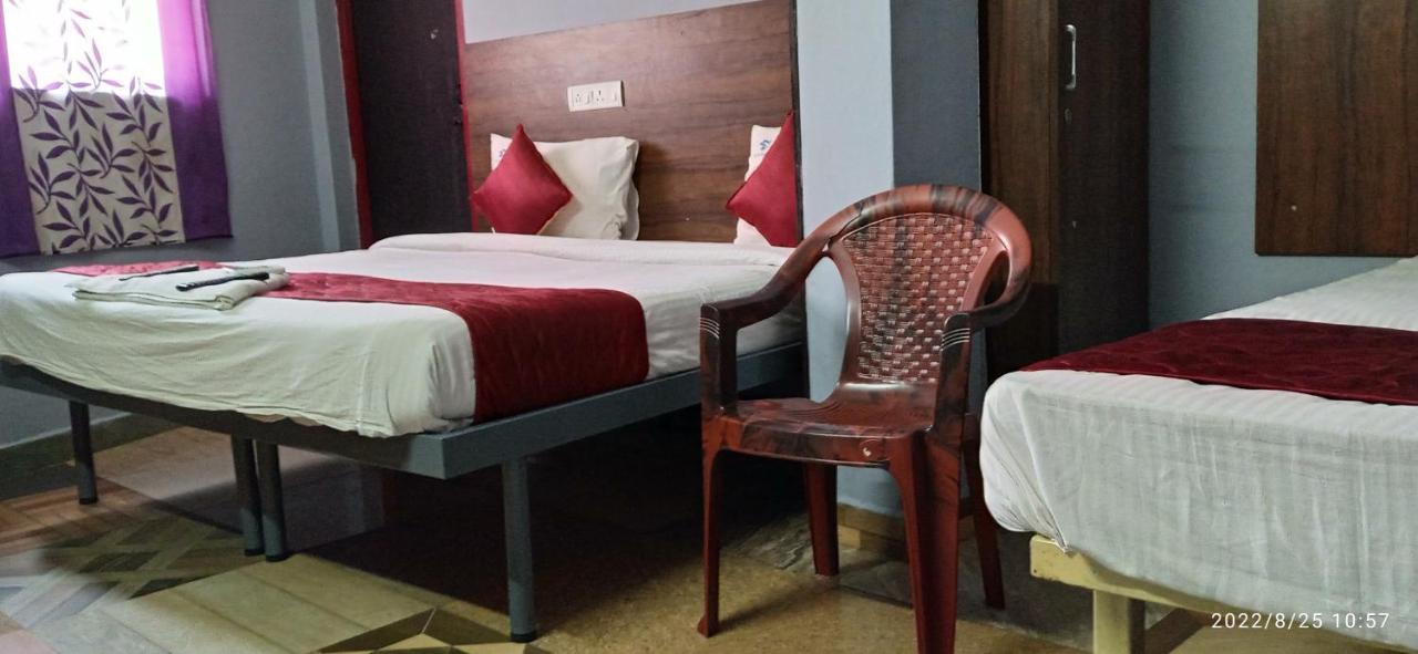 Skyry Hotel Iyyapanthangal Chennai Zewnętrze zdjęcie